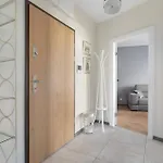 Elegant In For Remote Work With Parking And Balcony By Renters * Poznaň