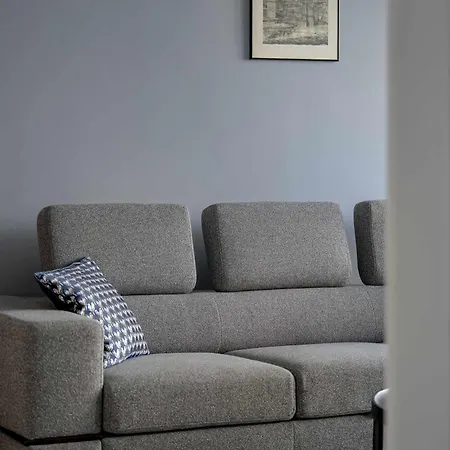 Elegant In For Remote Work With Parking And Balcony By Renters Poznan