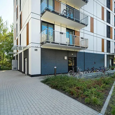 아파트 Elegant In For Remote Work With Parking And Balcony By Renters 포즈난