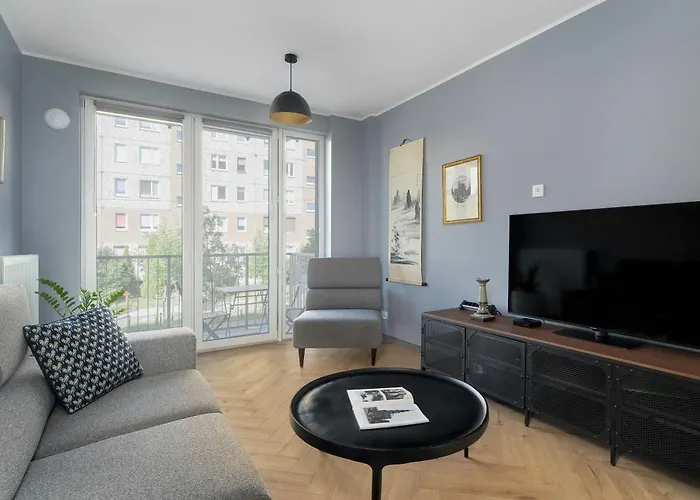 Apartment Elegant In For Remote Work With Parking And Balcony By Renters Poznan